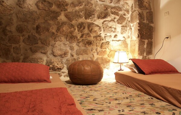 Iron/ironing board, free WiFi, bed sheets - Cozy and Historical House (Jerusalem)