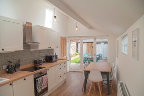 Shared fridge, microwave, oven, electric kettle