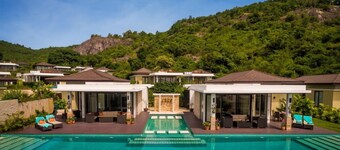 Resort Pool Villa With 5 Bedrooms TS1