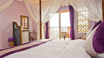 Sea View Double Room | Desk, soundproofing, rollaway beds, free WiFi