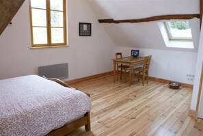 四人房, 私人浴室 | 特色装修、特色家居、熨斗/熨板、免费 WiFi