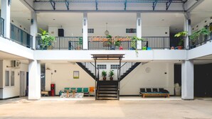 Unclassified image, 3 of 45, button - OYO 617 Sukaraja Residence (Bandung)