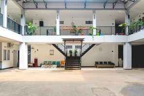 Interior - OYO 617 Sukaraja Residence (Bandung)