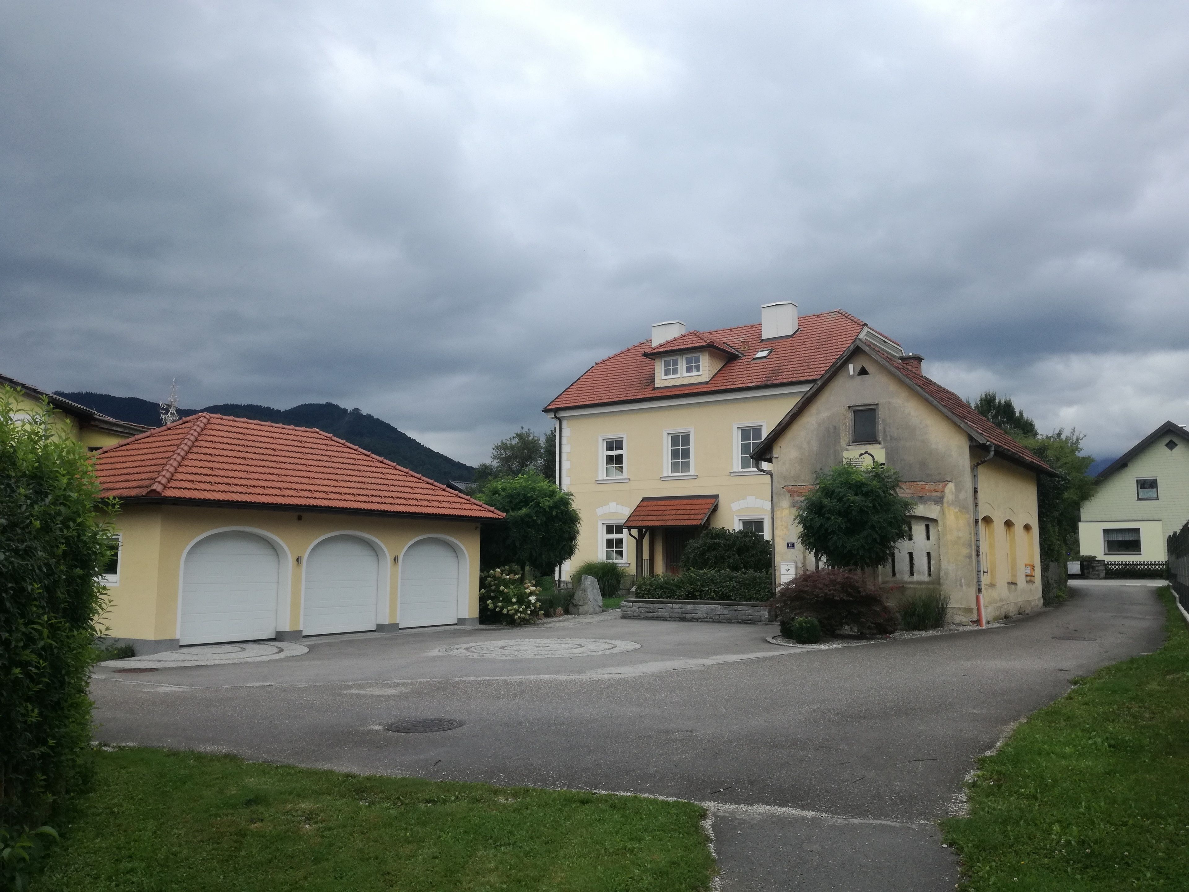 บริเวณภายนอก