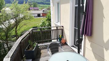 Comfort Apartment, Sauna | Balcony
