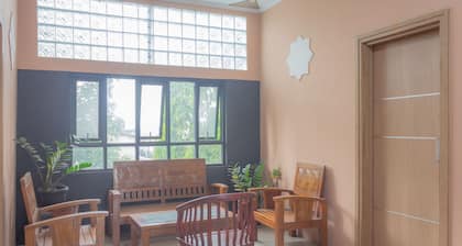 OYO 789 Pelangi Guest House