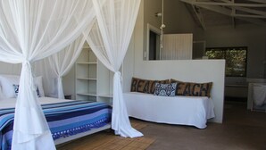 House, 4 Bedrooms - Kangela 9 (Ponta d'Ouro)