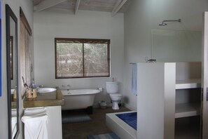 單棟房屋, 4 間臥室 | 浴室 | 獨立浴缸及淋浴設備、浸缸、雨淋花灑、提供毛巾
