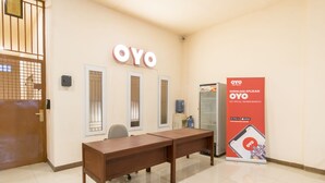 Quầy tiếp tân