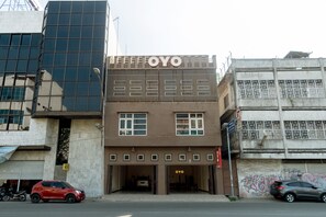 Exterior - OYO 786 Sutomo Guest House (Medan)