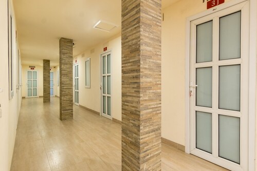 OYO 786 Sutomo Guest House