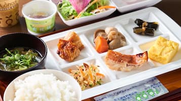 Petit déjeuner buffet compris tous les jours