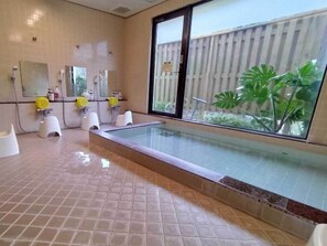 Japanese Style Room for 5 Guests | Bathroom