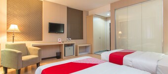 OYO 663 Hotel Sejati