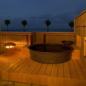 Outdoor spa tub - Mamesentaigetsu (Minamichita)
