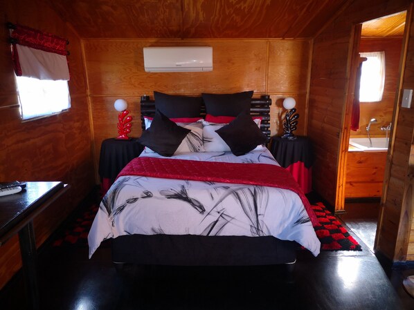 In-room safe, laptop workspace, rollaway beds, free WiFi