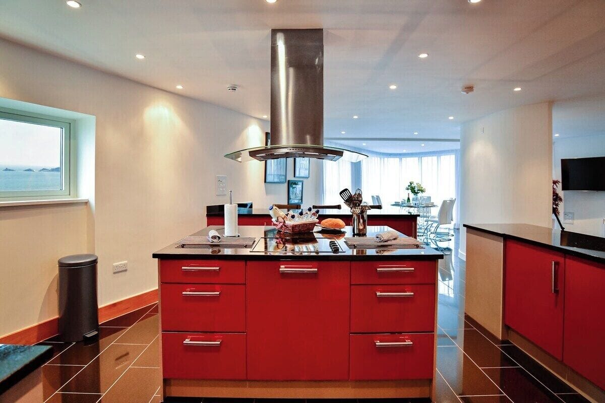 Appartement Duplex Luxe | Cuisine privée | Grand réfrigérateur, micro-ondes, four, plaque de cuisson