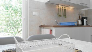 Apartment, 2 Bedrooms (AP3) | Private kitchen | Fridge, microwave, stovetop, electric kettle