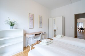 Comfort-huoneisto, 3 makuuhuonetta, parveke | 3 makuuhuonetta, yksilöllisesti sisustettu, yksilöllisesti kalustettu