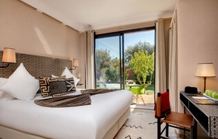 Lodge 3 Bedrooms | Frette Italian sheets, premium bedding, down comforters