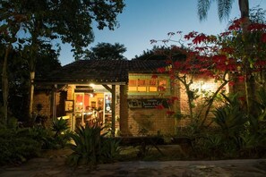 Fachada da propriedade