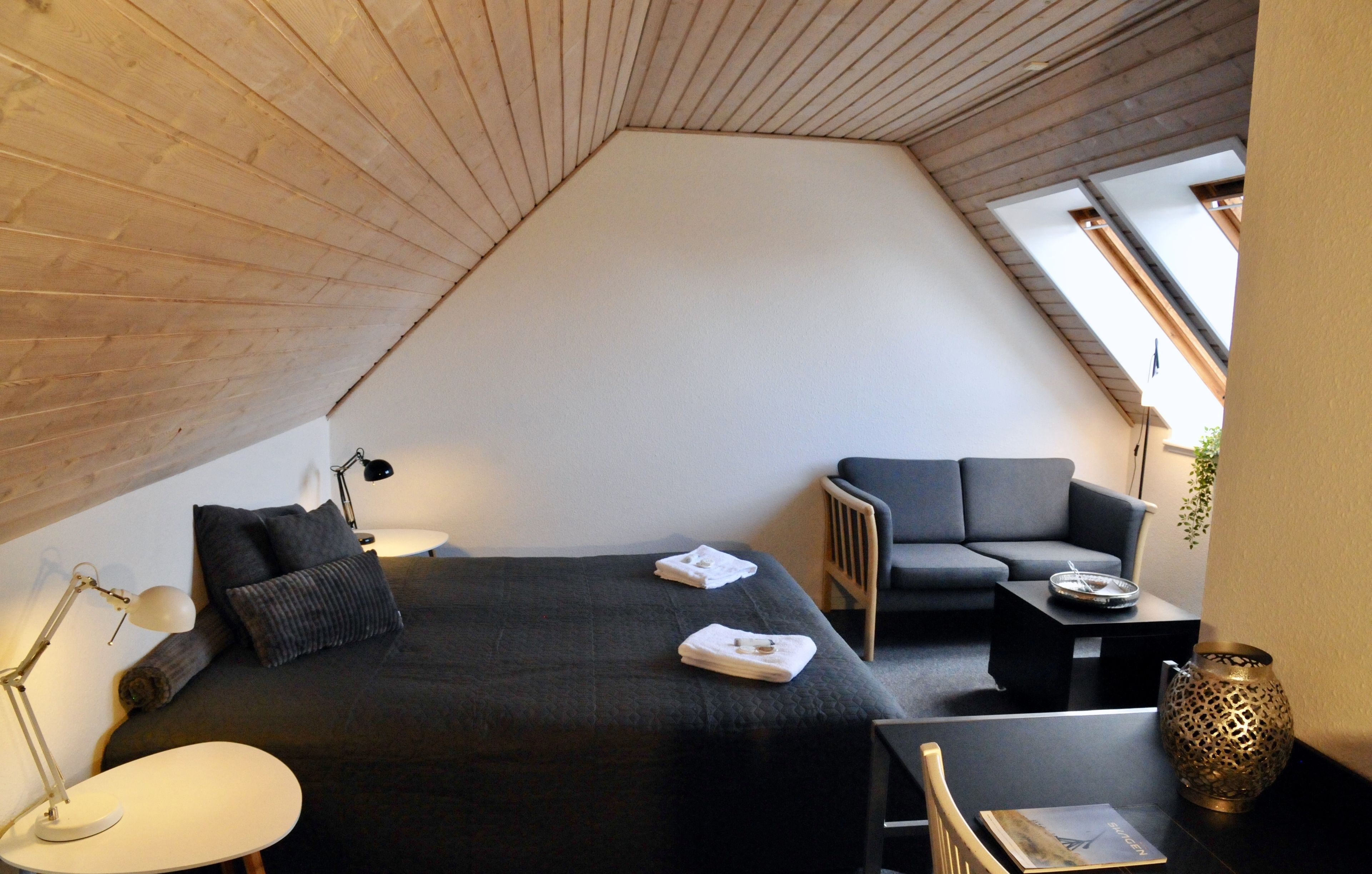 standard triple room | free wifi, bed sheets, wheelchair access