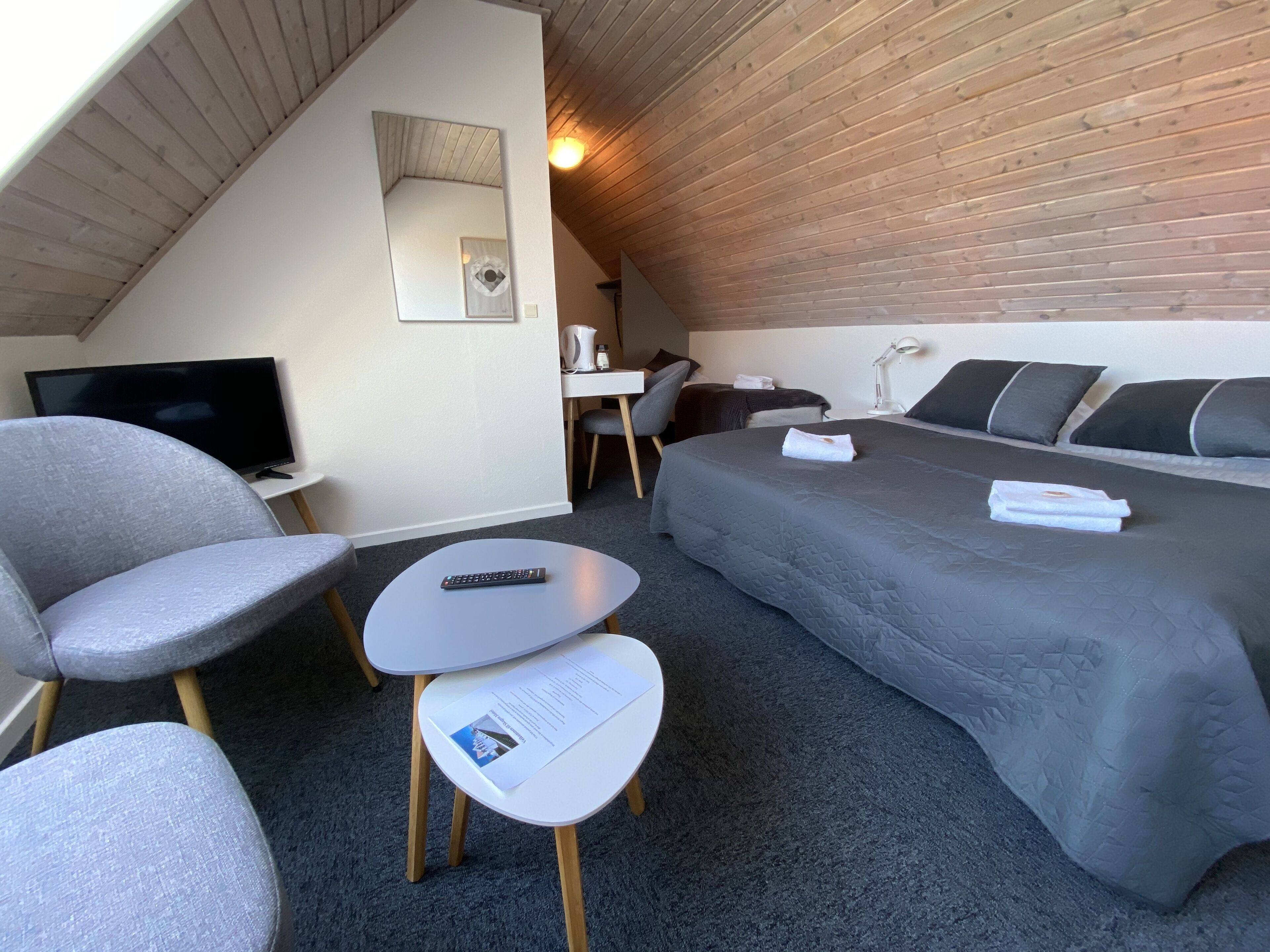 standard triple room | free wifi, bed sheets, wheelchair access