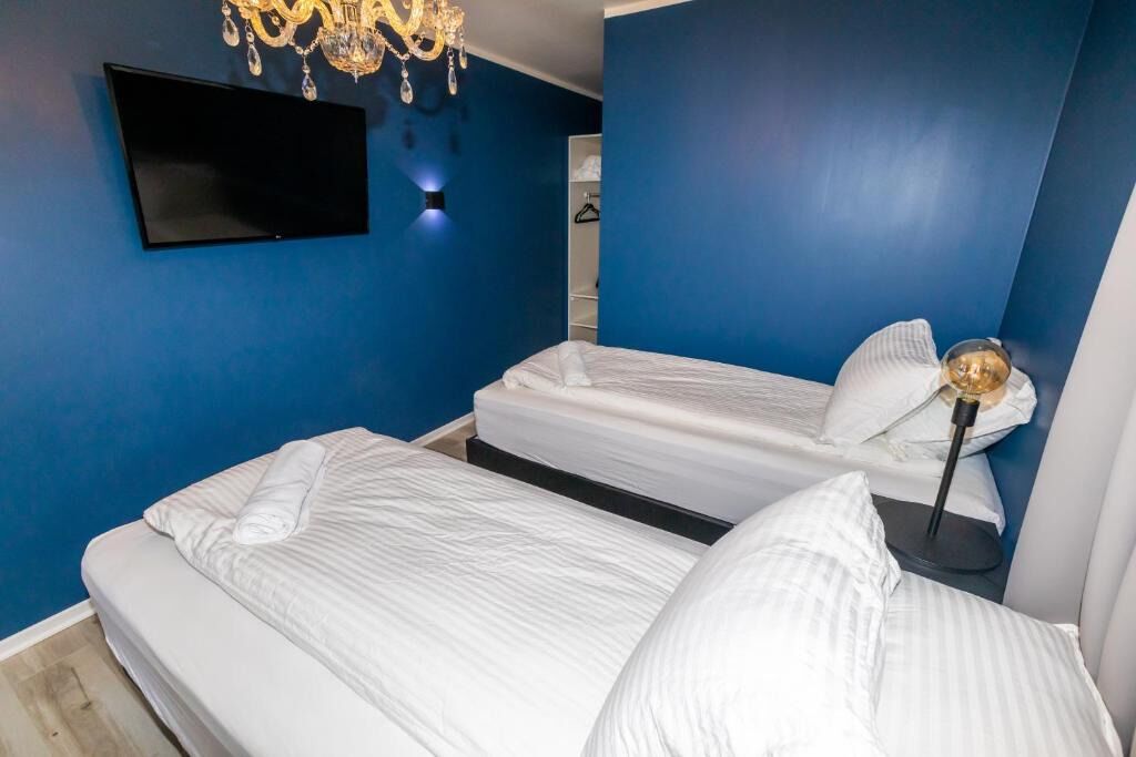 small room with private entrance | individually decorated, individually furnished, desk, blackout curtains