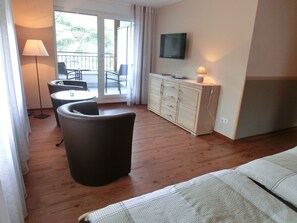 Comfort Double Room (Wendelstück) | Free WiFi, bed sheets