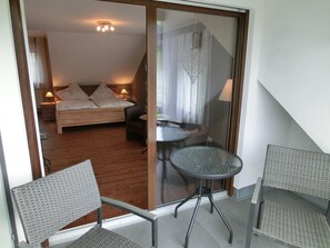 Comfort Double Room (Wendelstück) | Balcony - Ferienweingut Hirschen Schulstrasse (Burg)