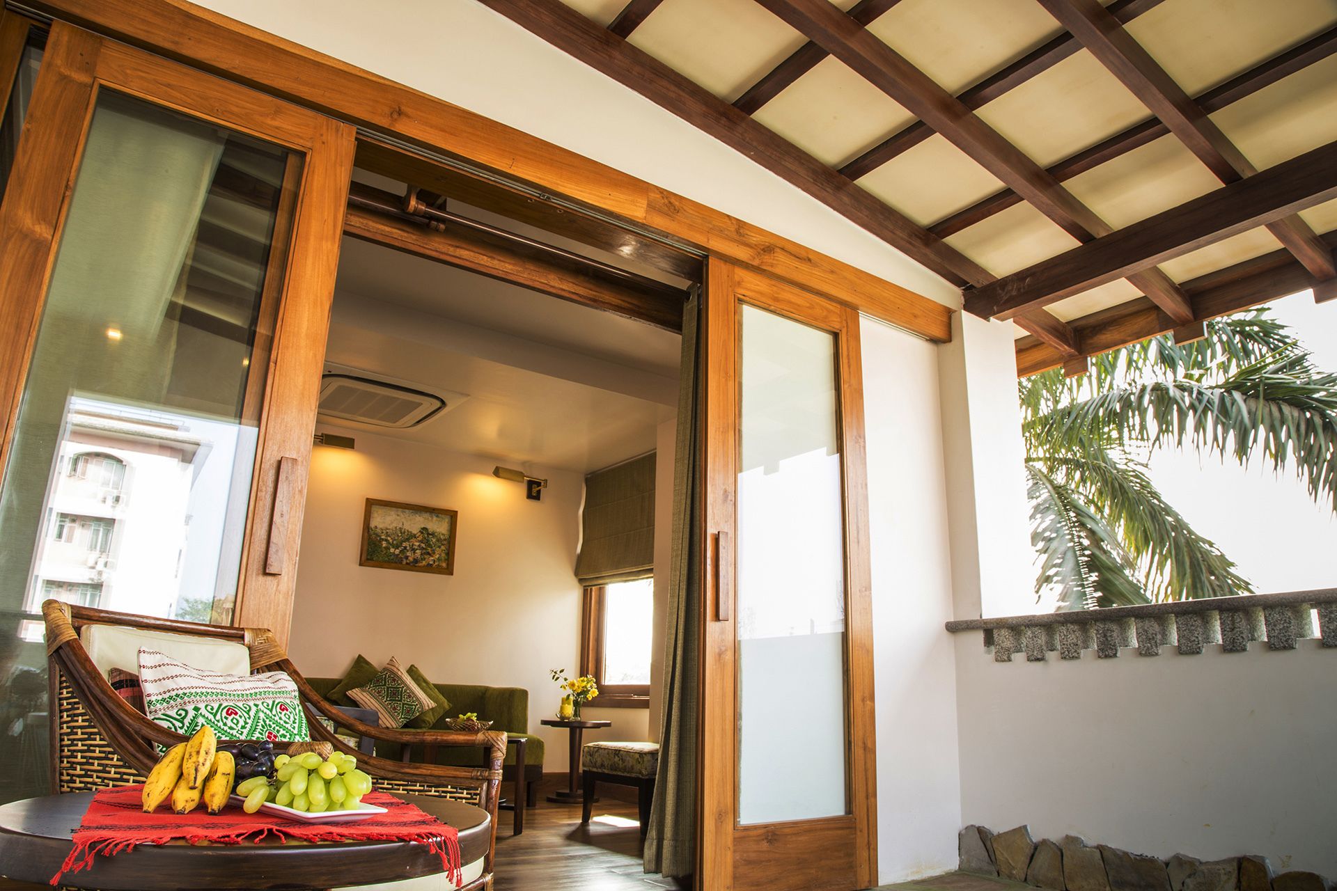 Suite | Living area | TV