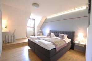 Superior Double Room | In-room safe, blackout drapes, rollaway beds, free WiFi - Renaissancehotel Raffelsberger Hof (Weissenkirchen in der Wachau)
