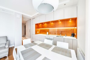 Apartment (Armii Krajowej 145B/9) | Private kitchenette