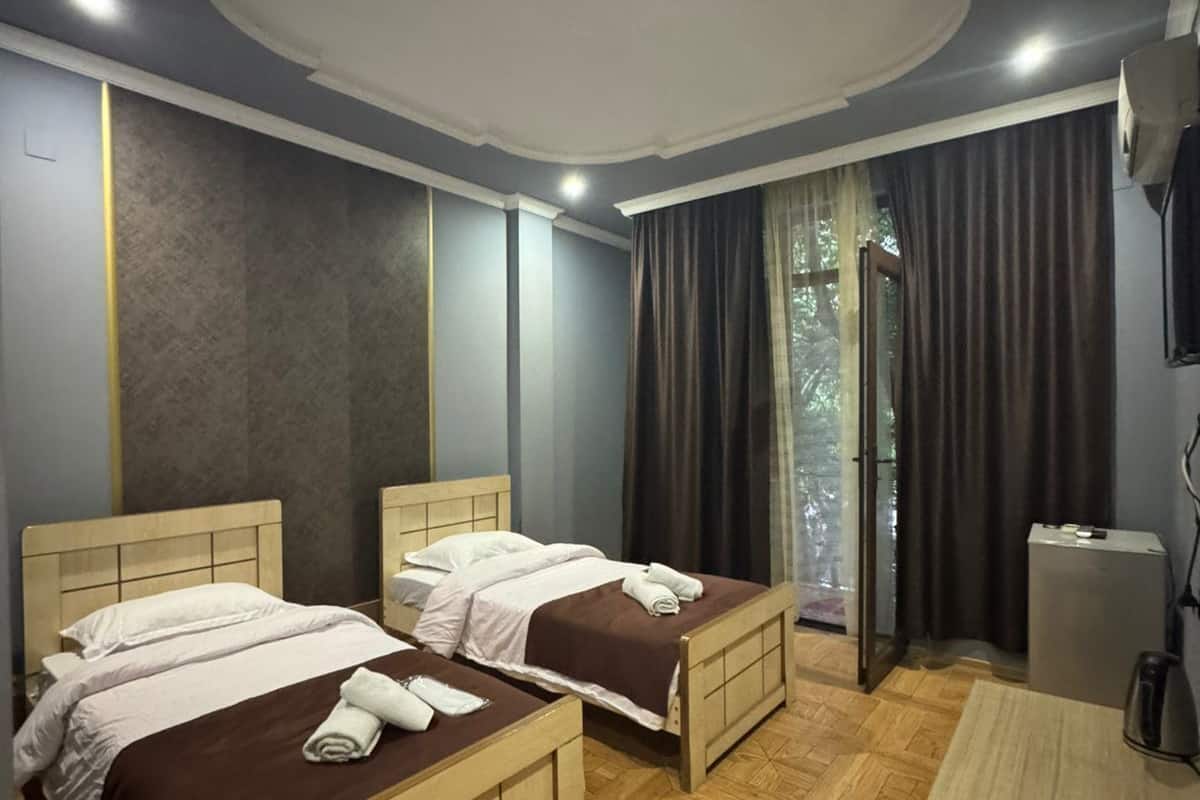 1 habitación, ropa de cama de alta calidad y minibar