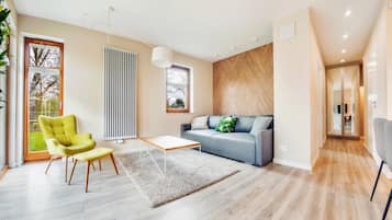 1 habitación y espacio para trabajar con laptop