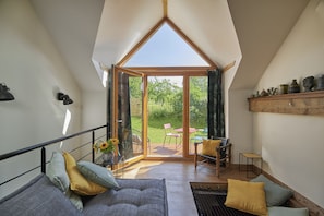 Family Loft | Living area | Flat-screen TV - Un Soir d'Eté (Ernolsheim-Bruche)