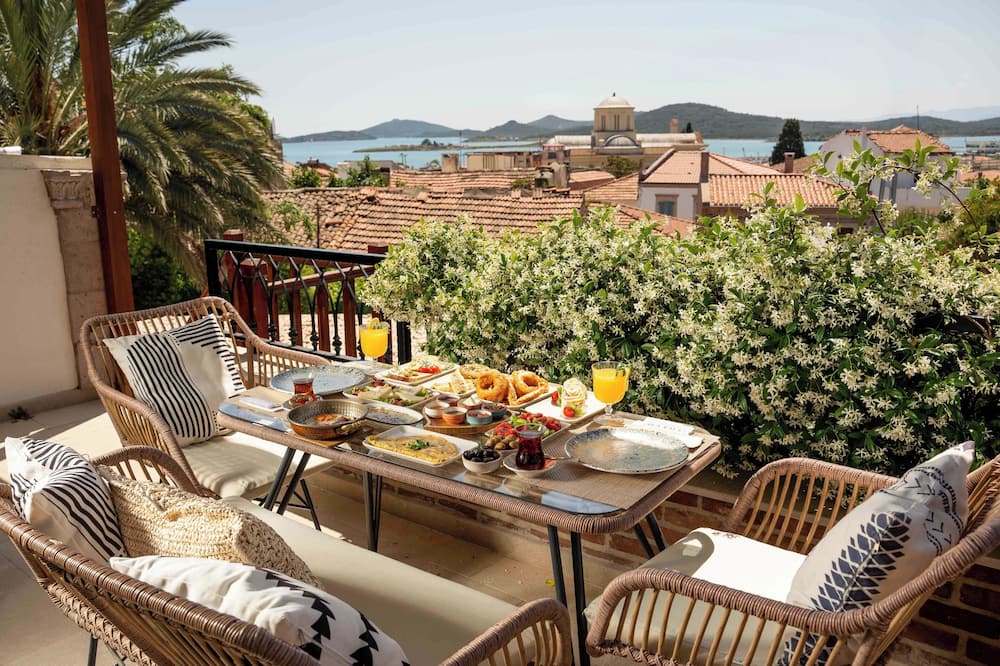 Cunda Tas Otel By Taze