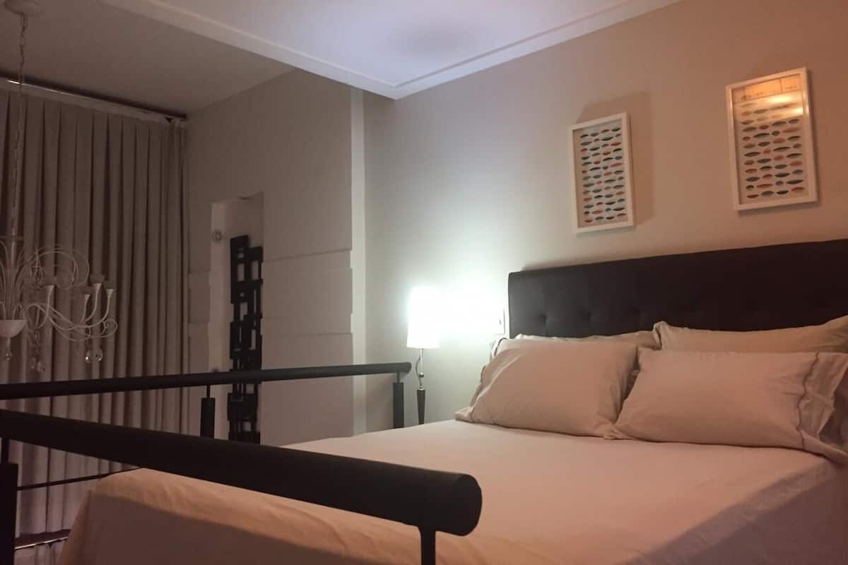 Grand Apartment | 1 bedroom, iron/ironing board, free WiFi, bed sheets
