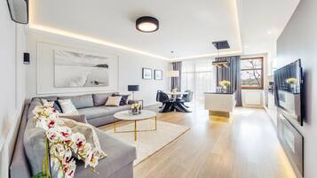 Apartment (Polna 56A/8 Delux) | Laptopgeeigneter Arbeitsplatz, Bügeleisen/Bügelbrett, kostenloses WLAN
