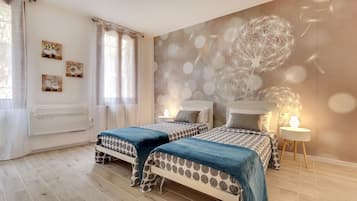 2 bedrooms, iron/ironing board, cots/infant beds, free WiFi