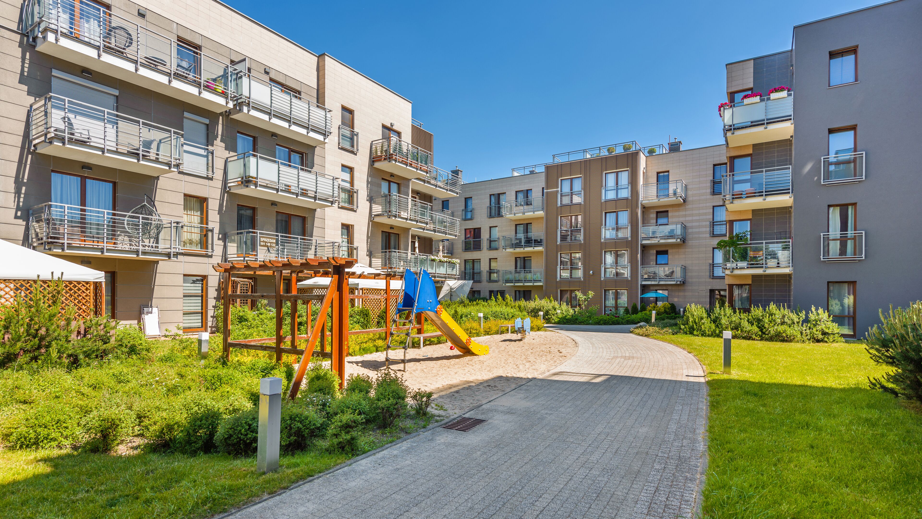 Área de juegos infantiles al aire libre