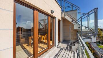 Leilighet (b42) | Individuelt dekorert, individuelt innredet og skrivebord for bærbar PC