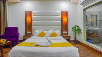 Superior Double or Twin Room | Iron/ironing board, free WiFi