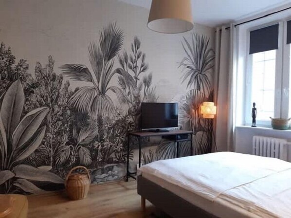 Apartment, 1 Bedroom | Iron/ironing board, free WiFi, bed sheets