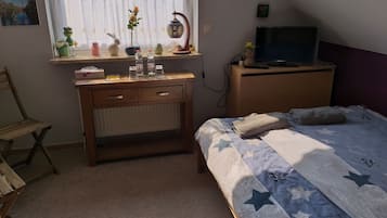 Szoba kétszemélyes ággyal | Ingyenes wifi és ágynemű