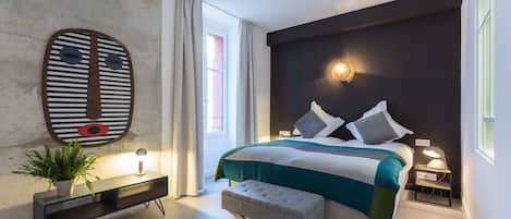 1 bedroom, premium bedding, pillowtop beds, individually decorated