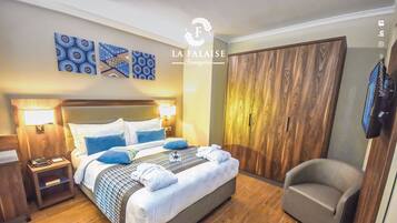 Apartamento ejecutivo, 2 habitaciones | Ropa de cama hipoalergénica, colchones Tempur-Pedic, minibar