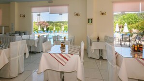 Restaurant - Dinos Hotel (Zakynthos)