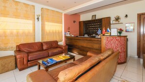Reception - Dinos Hotel (Zakynthos)