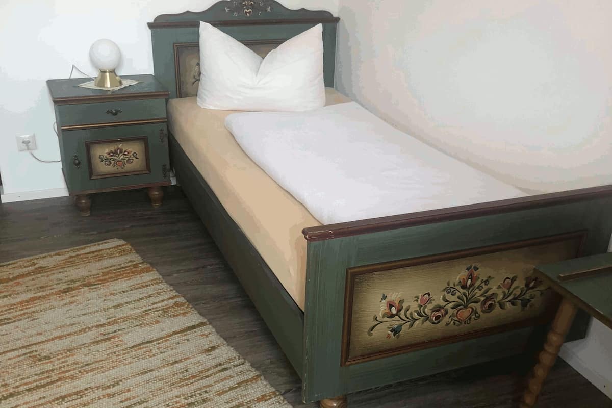 Standard Single Room, Private Bathroom